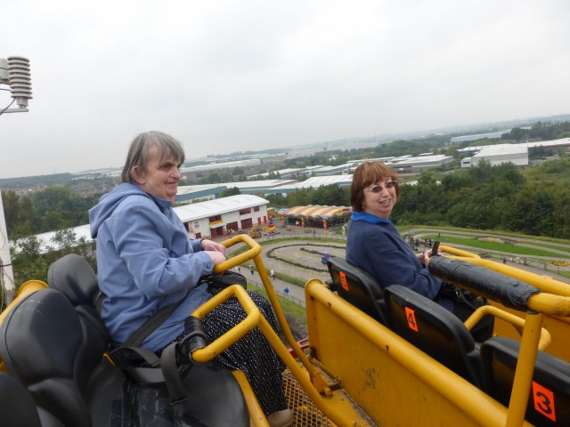 DiggerlandMargaretandMaggieupintheair