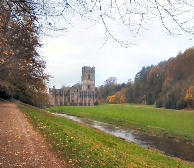 FountainsAbbeyinautumn