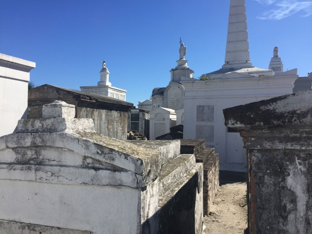 Mardi Gras cemetery2