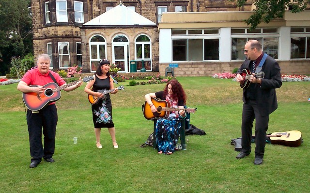 Swanwick busking on the lawn